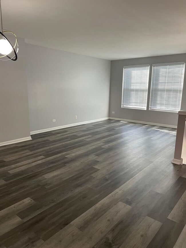 Building Photo - 416 Conservatory Ln