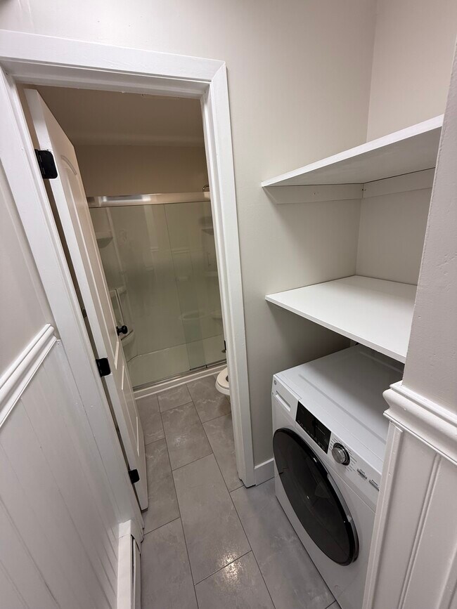 Building Photo - 1 Sundance Dr