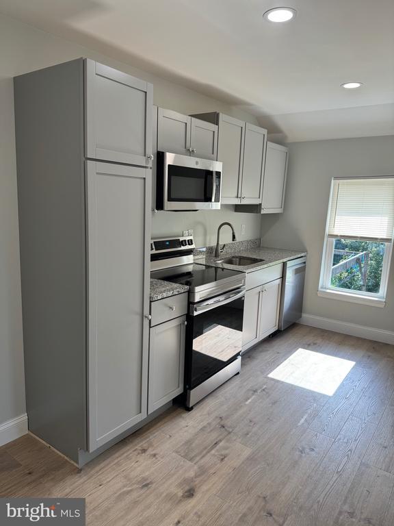 Primary Photo - 2420 N 5th St