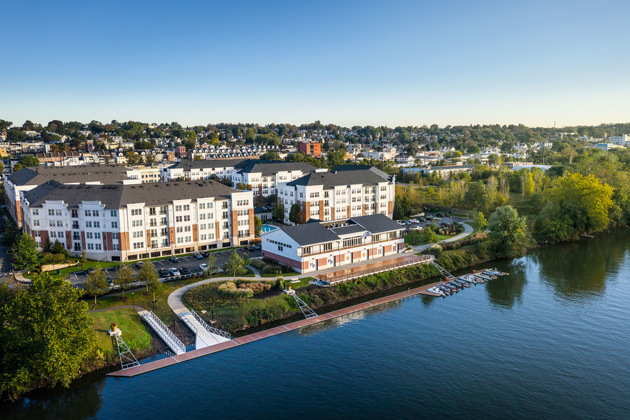 Located Right Along The Schuylkill River - Riverwalk