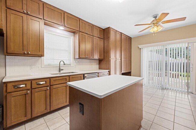 Building Photo - 17007 Copperhead Dr