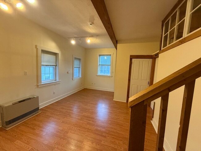 Building Photo - 9 Depot Rd