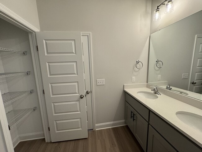 Building Photo - 16688 Demi Dr