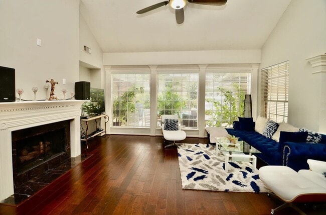 Building Photo - 20610 Autumn Terrace Ln