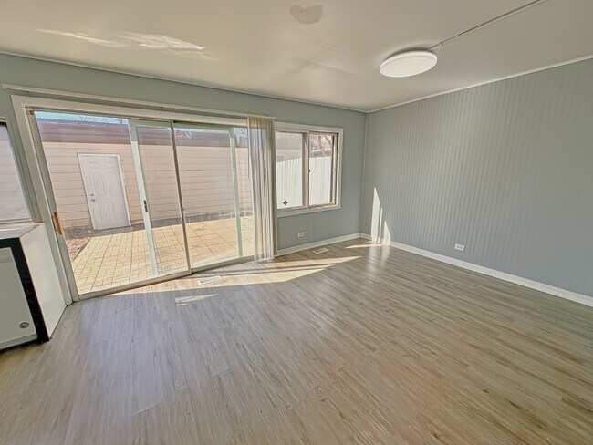 Building Photo - 5573 Court F