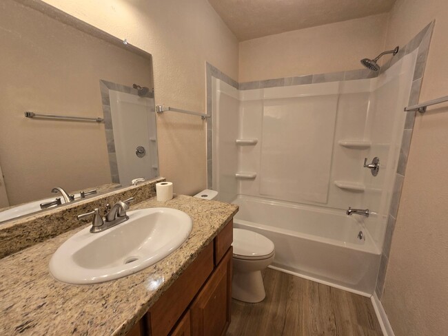 Building Photo - 6780-1 Willowbrook Dr ~ Stewarts Creek