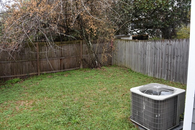 Building Photo - 650 W Tharpe St