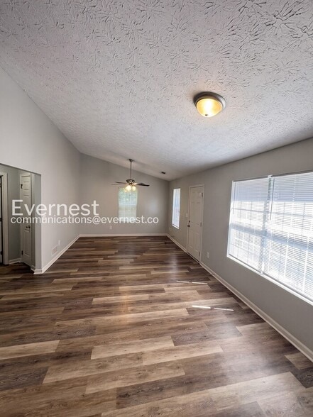 Building Photo - 1230 Creek View Ct