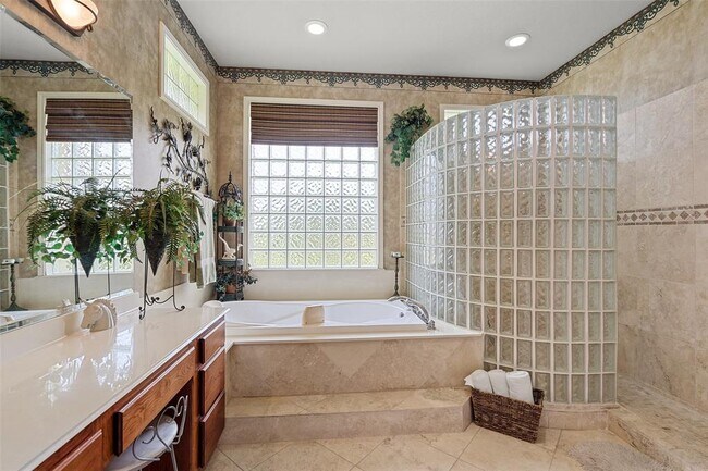Building Photo - 22658 Felicia Dr