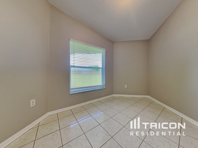 Building Photo - 1387 Laurel Glen Dr