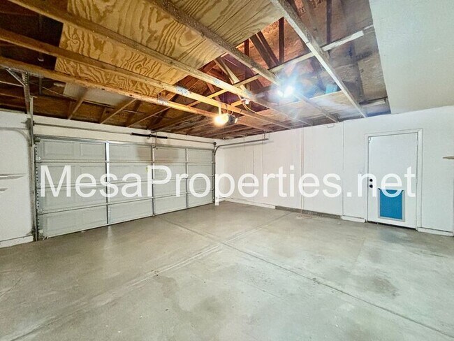 Building Photo - 17547 Electra Dr