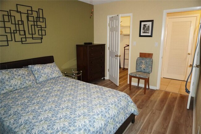 Building Photo - 3753 46th Ave S