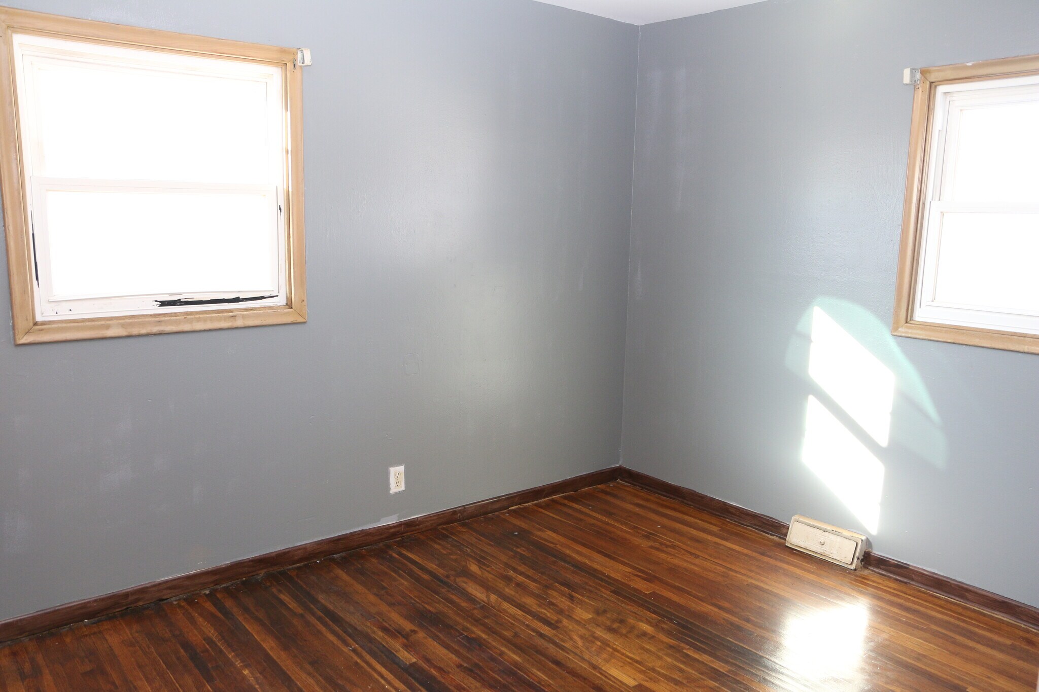 Bedroom 3 - 3008 E 15th St