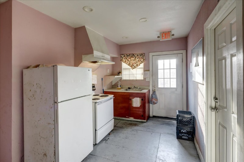 Building Photo - 2512 Altoona St