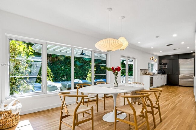 Building Photo - 1010 Placetas Ave