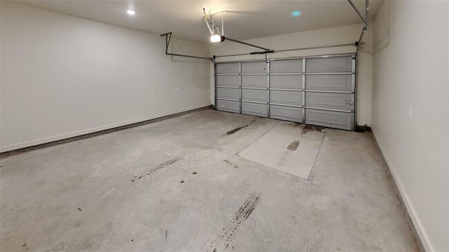 Building Photo - 8819 NW 109th St