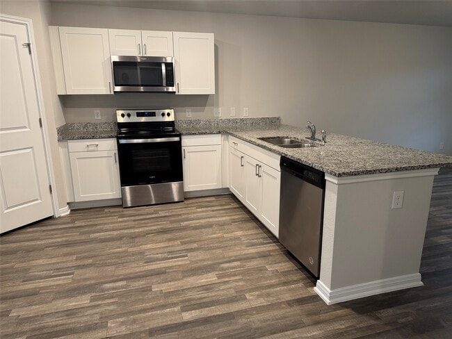 Building Photo - 15520 Taylorcrest Dr