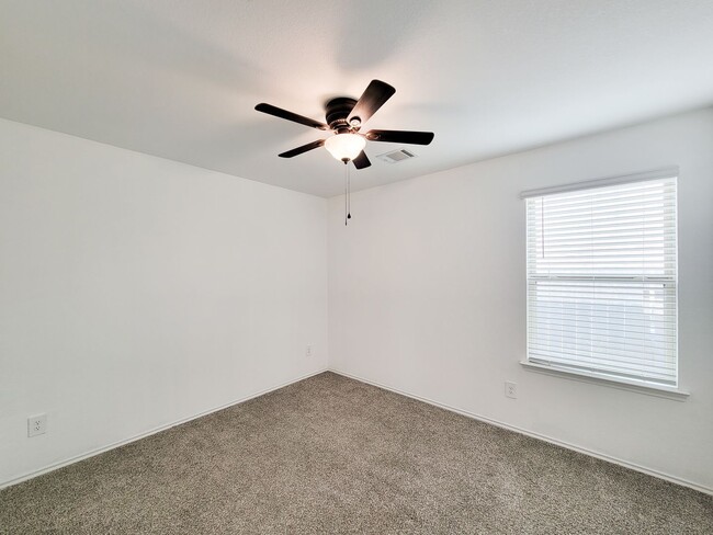 Building Photo - Welcome to your next home in the heart of Downtown Cleveland, Texas! This inviting 3-bedroom, 2-b...