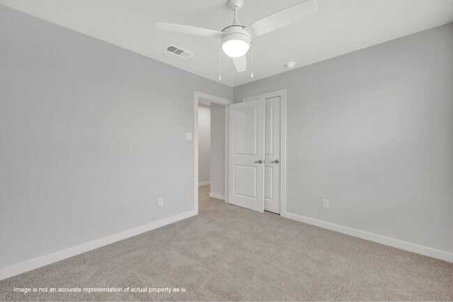 Building Photo - 10108 Danielson Grv Dr