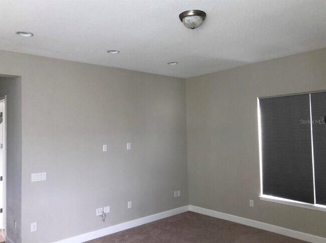 Building Photo - 9112 Yonath St