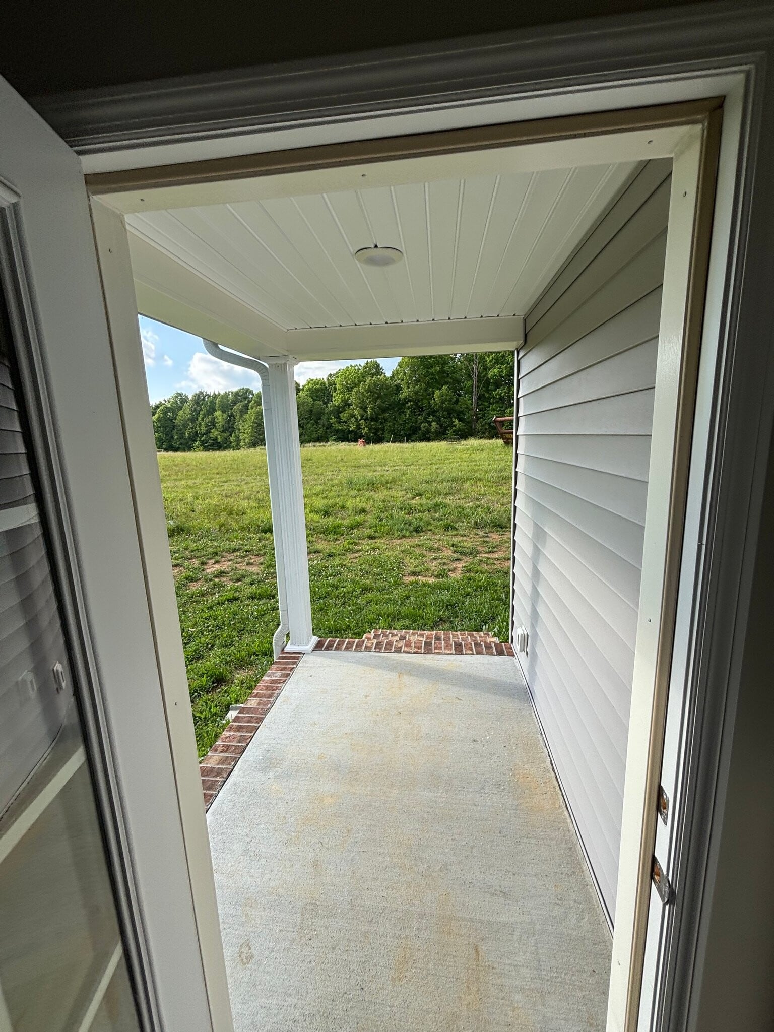 Building Photo - 217 Cherokee Dr