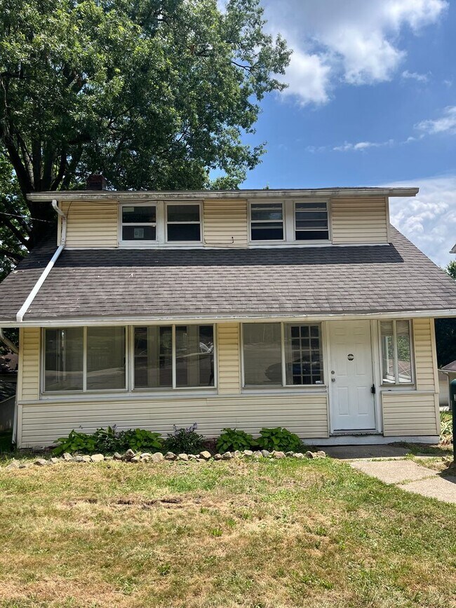 Primary Photo - Coming Soon! Section 8 Accepted! Newly Ren...