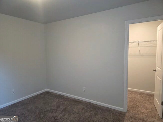 Building Photo - 27 Blackberry Cir