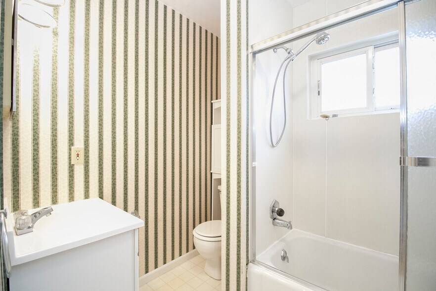 Building Photo - 6910 Brint Rd