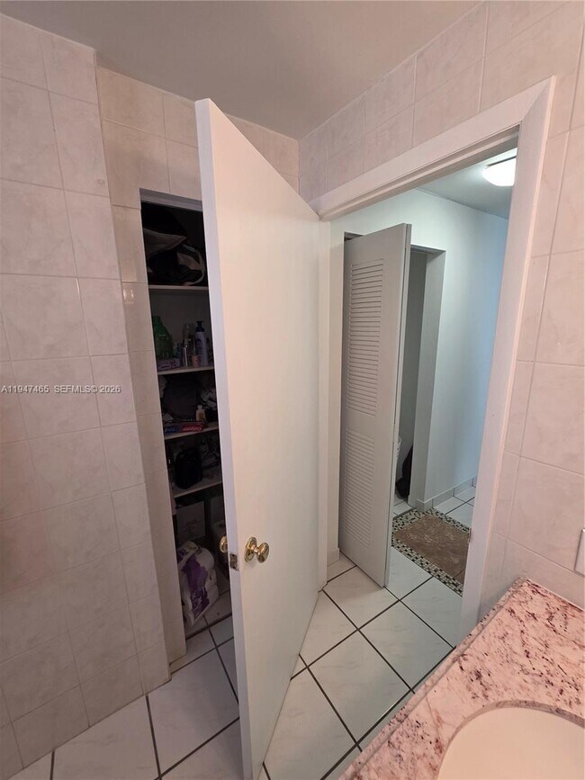 Building Photo - 1612 Jefferson Ave