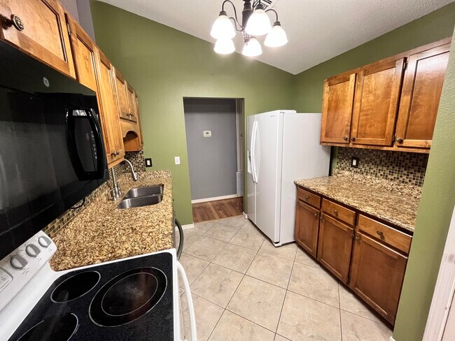 Building Photo - 431 Pristine Water Ln