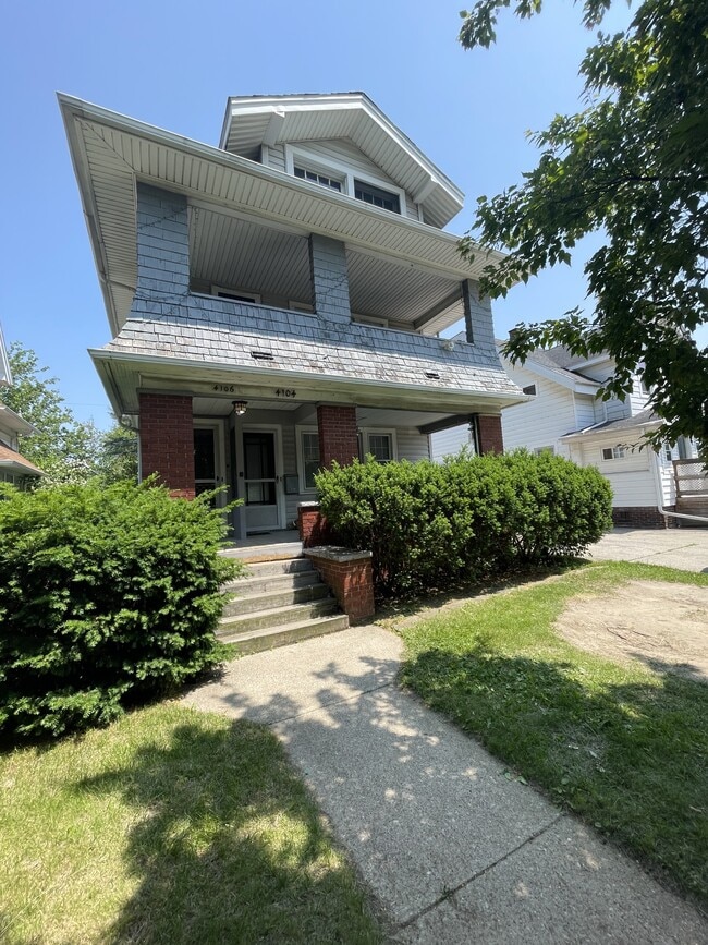 Primary Photo - 4104 N Lockwood Ave