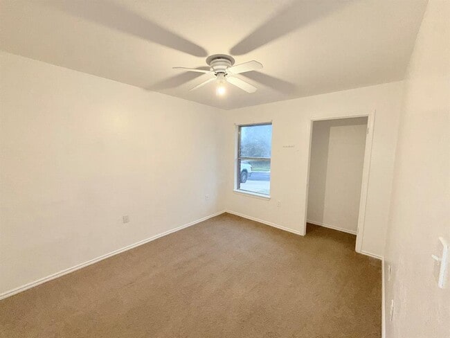 Building Photo - 2502 Ashley Way