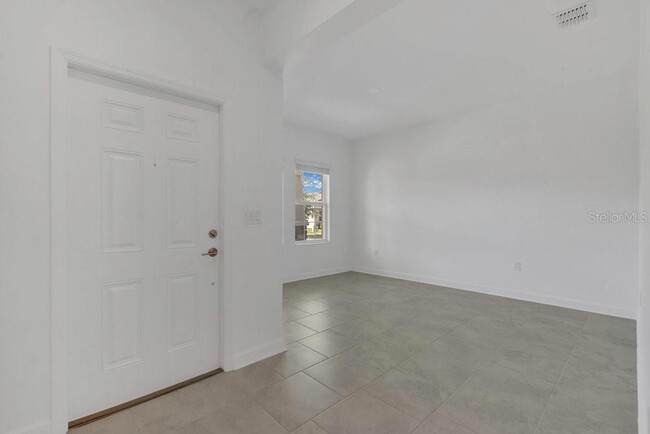 Building Photo - 2884 Nottel Dr