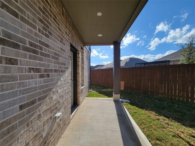 Building Photo - 10058 Rosette Dr