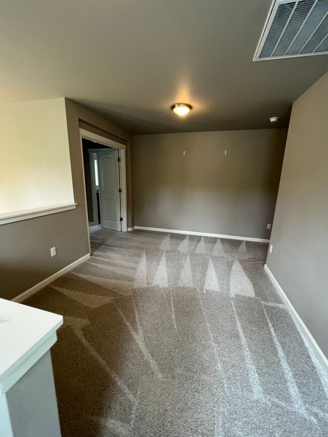 Building Photo - Quiet Luxury in a Forested Cul de Sac with...