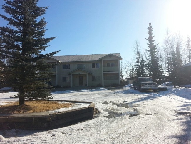 Primary Photo - 264 S Fireweed St