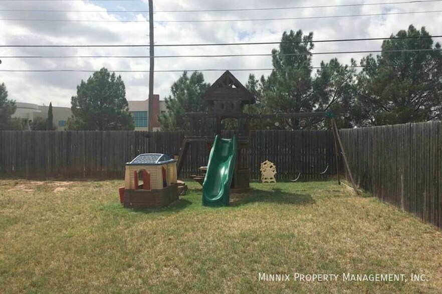 Building Photo - 1813 Mc Donald St