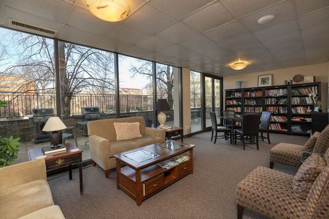 Building Photo - FALL RENT SAVINGS! Unbeatable Views, Ample...