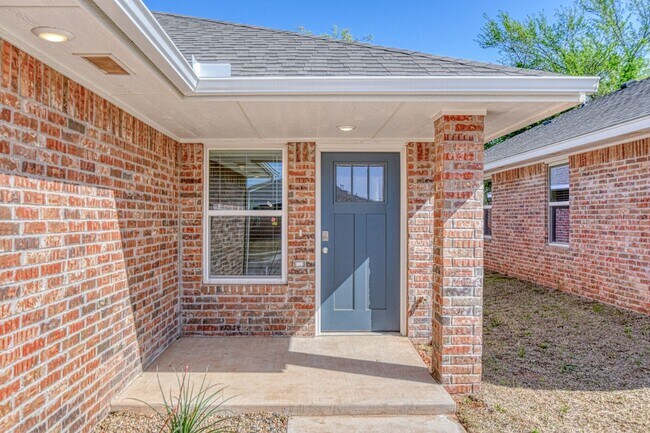 Building Photo - 2713 Clifton Ter