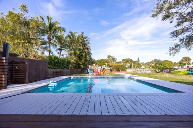 Building Photo - 475 Indian Creek Dr