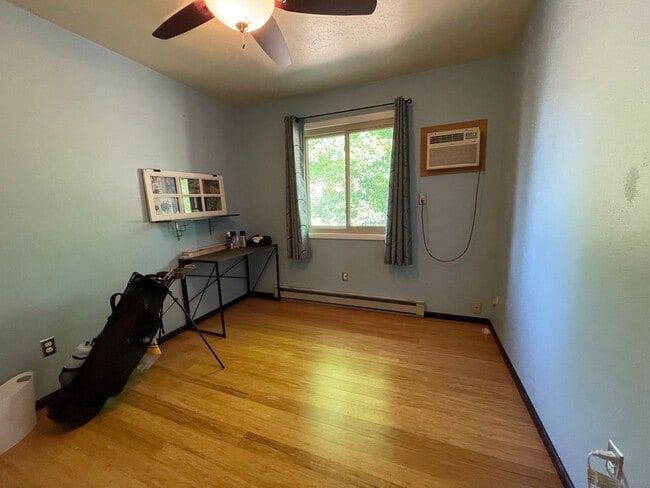 Building Photo - 3153 Eastwood Ct