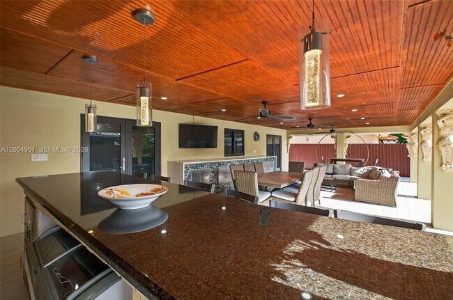 Building Photo - Southwest 127th Avenue, Miami, FL 33175 - 3 BR 2.5 BA single-family home