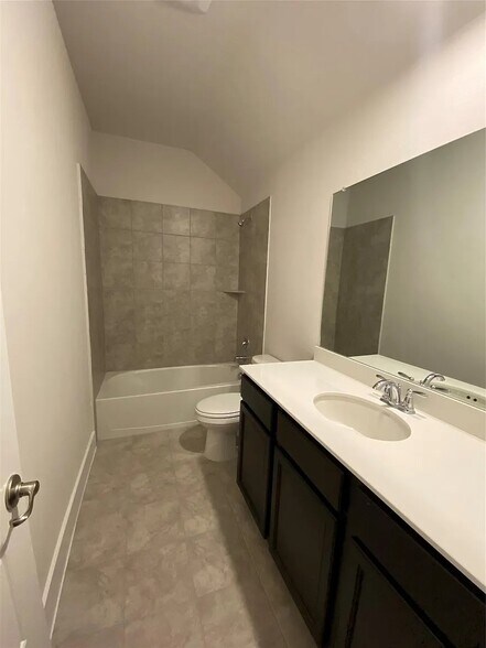 Building Photo - 2408 Magalia Ln