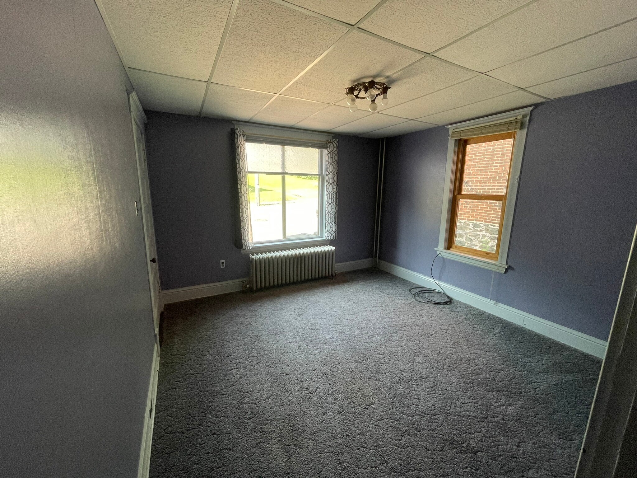 Bedroom - 216 E Franklin St