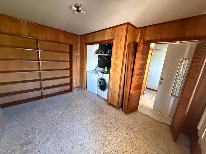 Building Photo - 2141 Florida Ave