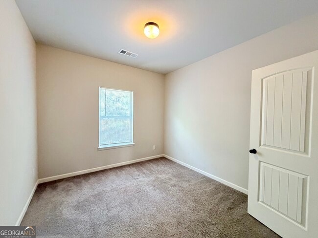 Building Photo - 591 Oakside Pl