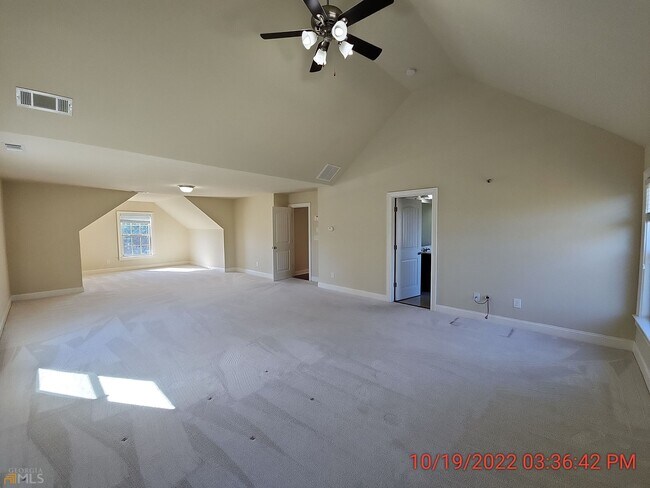 Building Photo - 336 Hitt Trce