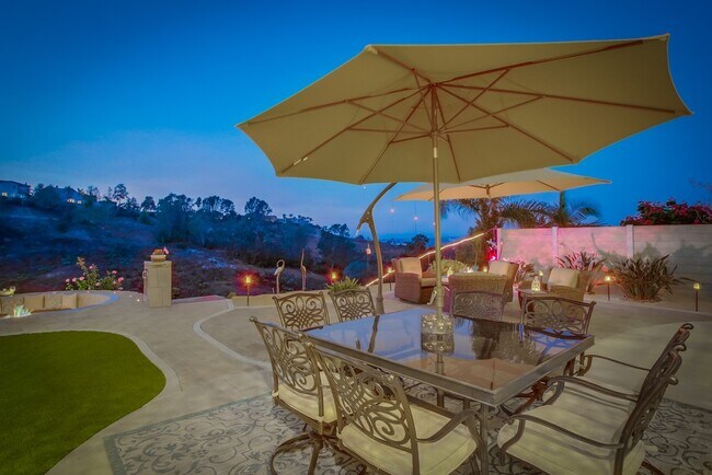 Building Photo - 452 Taylor Dr