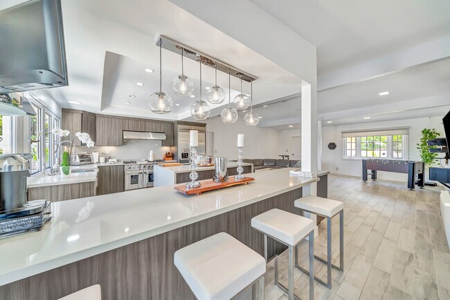 Building Photo - 22376 Algunas Rd
