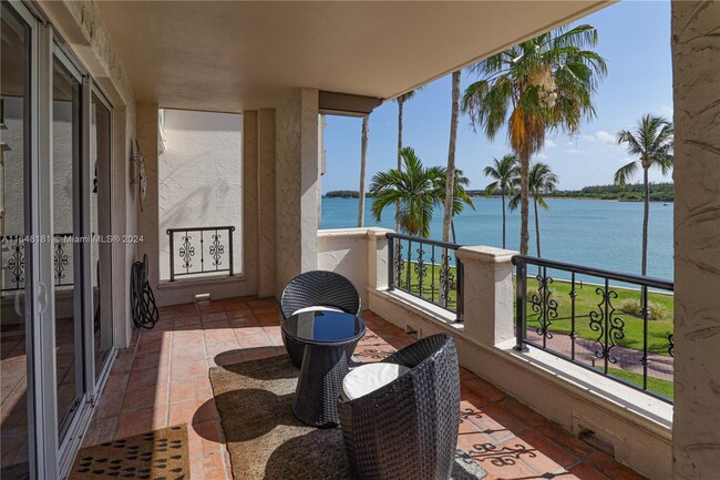 Building Photo - 2235 Fisher Island Dr